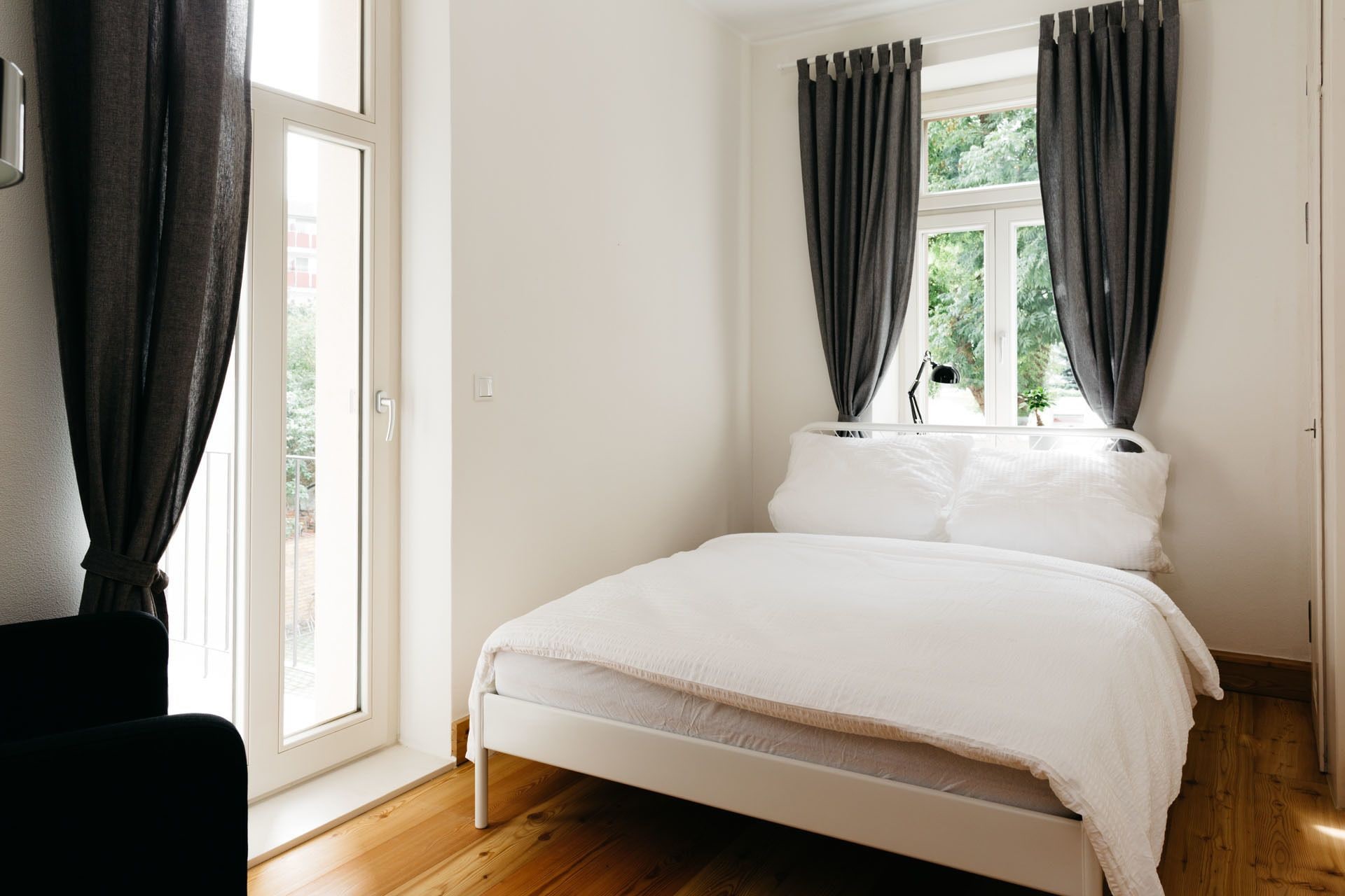 ROOM, DOUBLE BED, SHARED BATHROOM