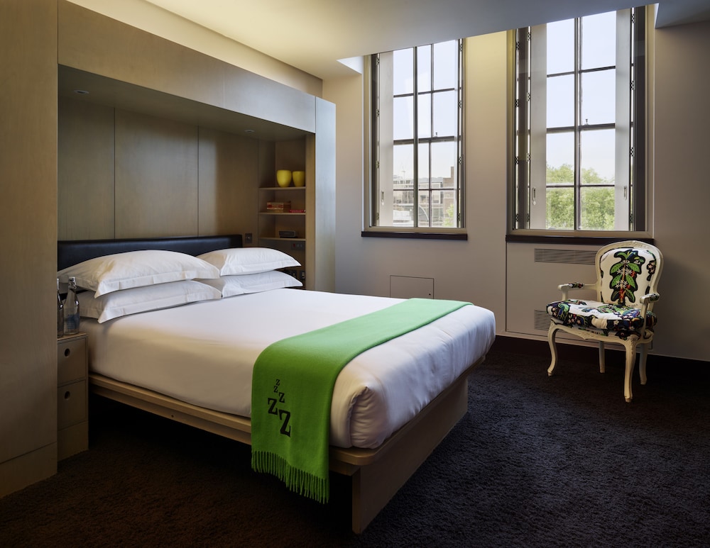 Marrable's Farringdon Hotel 26/36