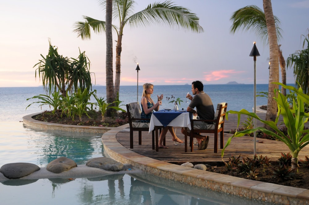Nakelo Treasure Island Resort and Spa 15/46