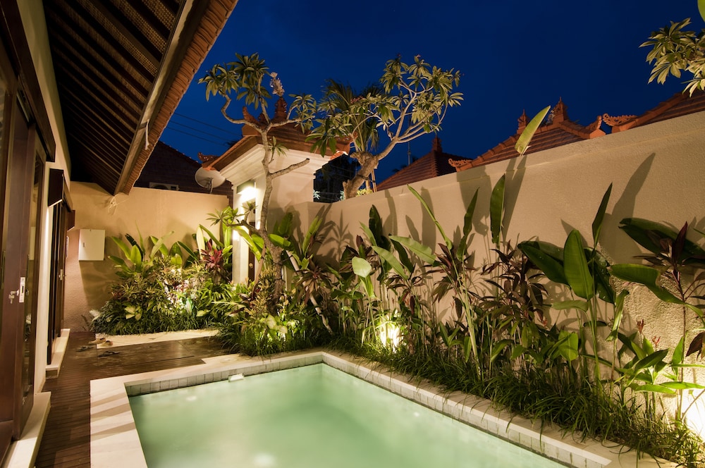 Villa Puspa 36/48
