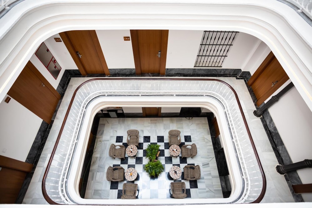 Plazuela del Carbon Suites 5/57