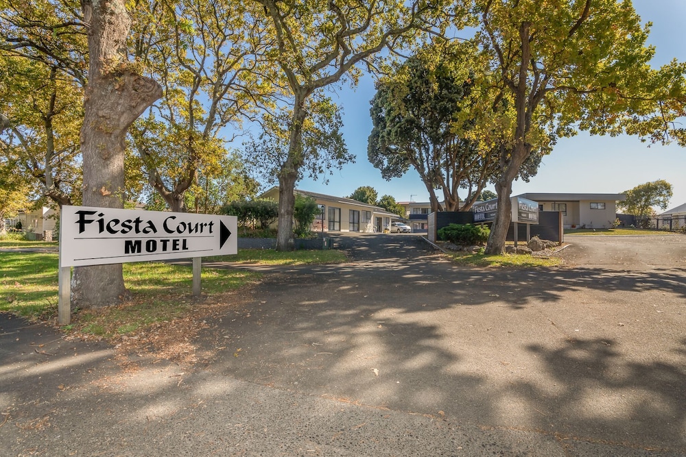 Fiesta Court Motel 5/22