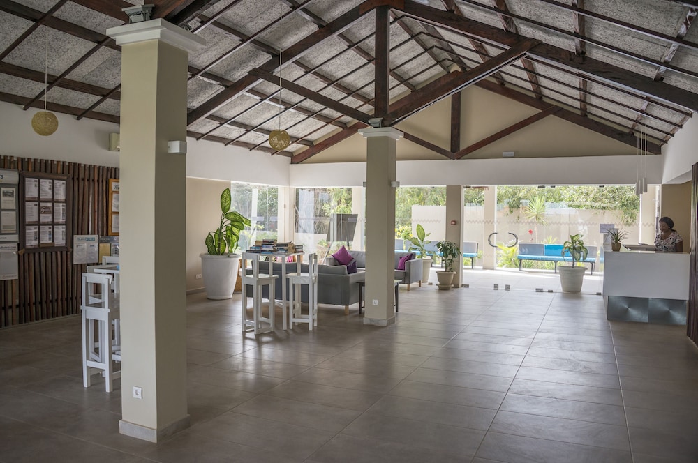 Lobby at Sunset Beach, SERREKUNDA