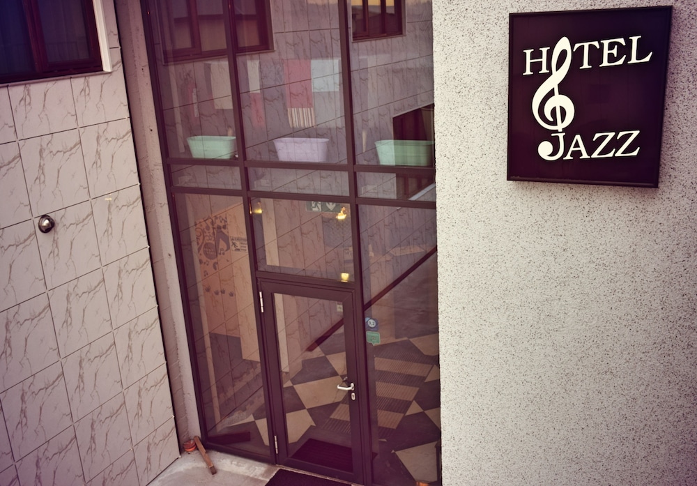 HOTEL JAZZ 27/50
