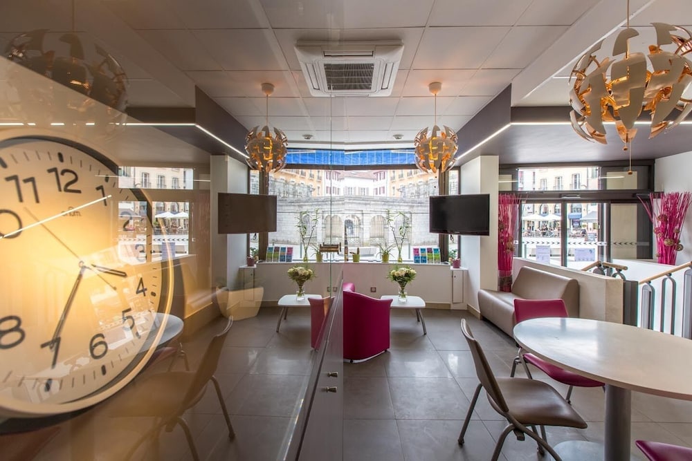 Hotel Bains Sarrailh 45/63