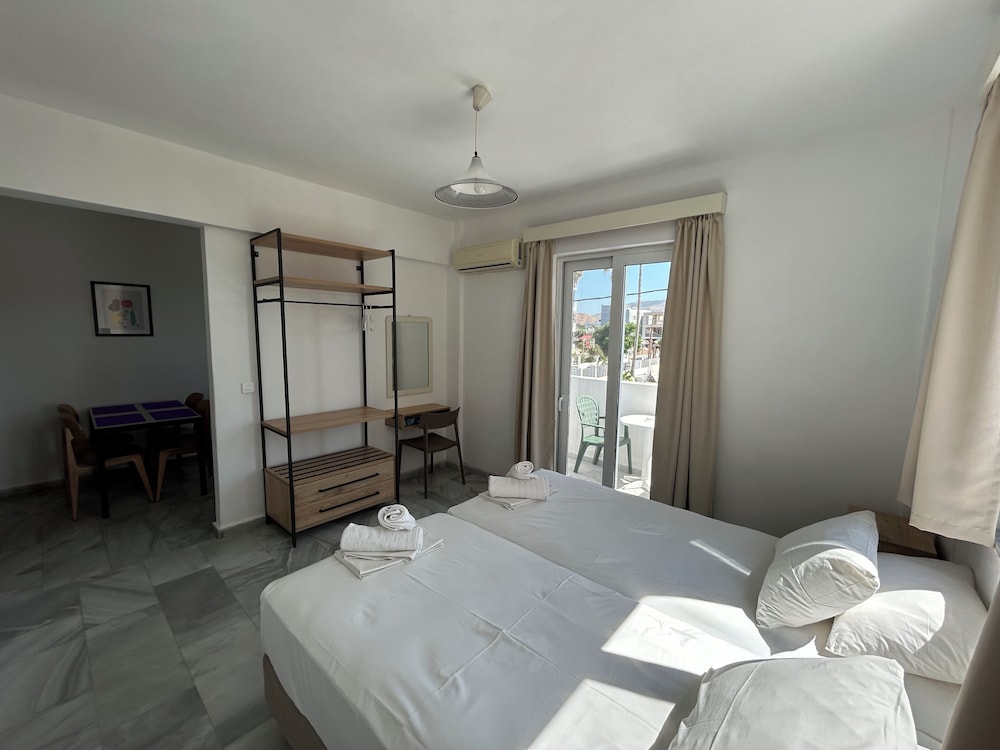 Kaloxenia Apartments 15/50