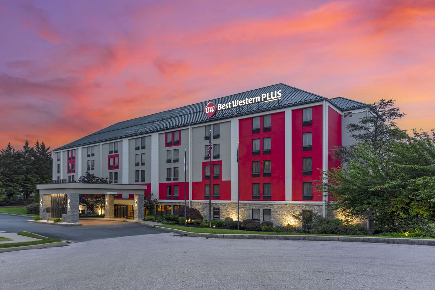 Best Western Plus Heritage Rail Inn & Suites 2/49