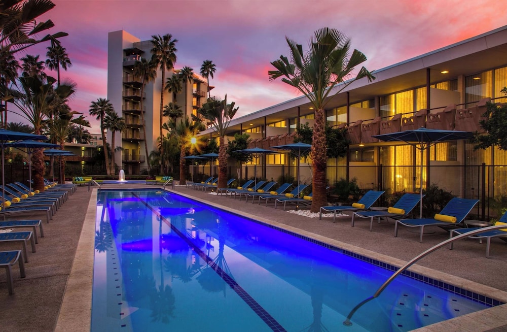 Hotel Valley Ho 43/81