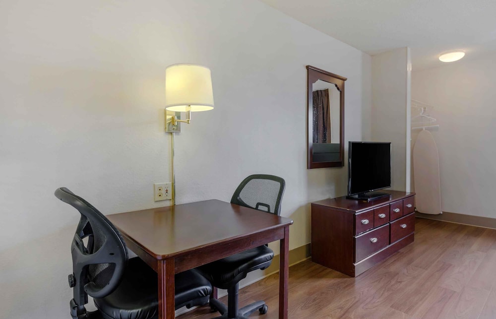 Extended Stay America Suites Orlando Lake Mary 1036 Greenwoo 36/53