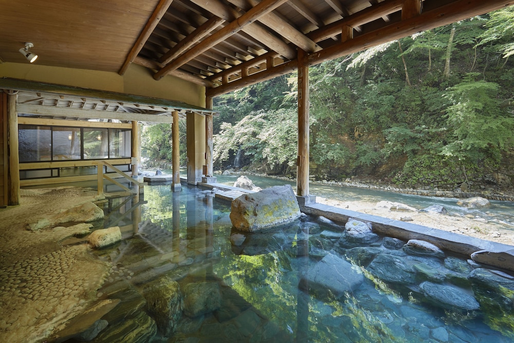 Shima Yamaguchikan 17/50