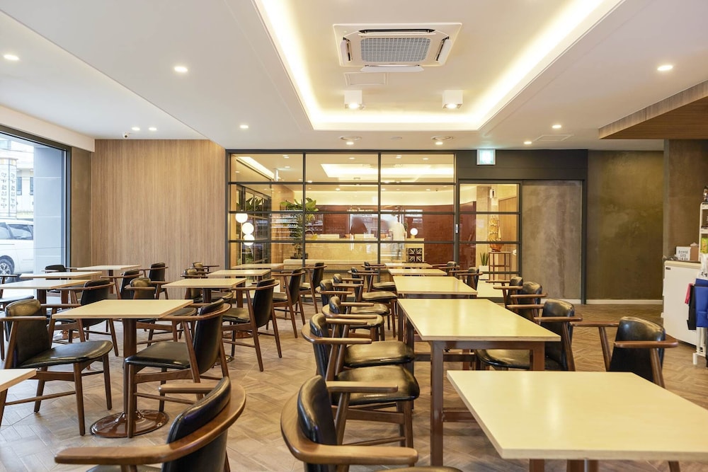 Browndot Hotel Suwon City Hall 28/37