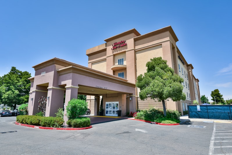 Hampton Inn Suites Pittsburg Ca 22/25