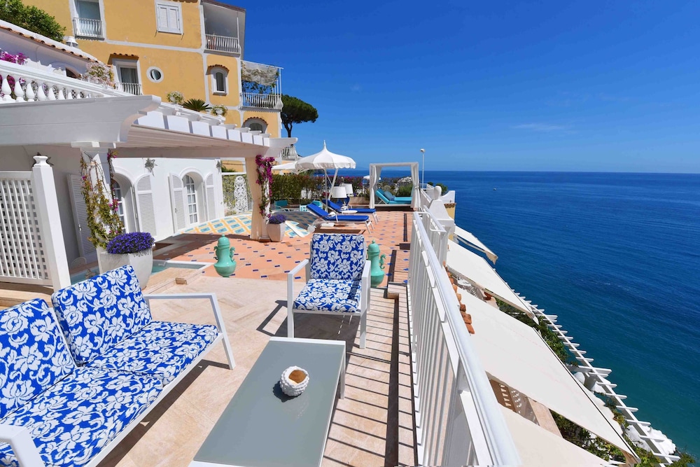 Villa Boheme Exclusive Luxury Suites 46/50