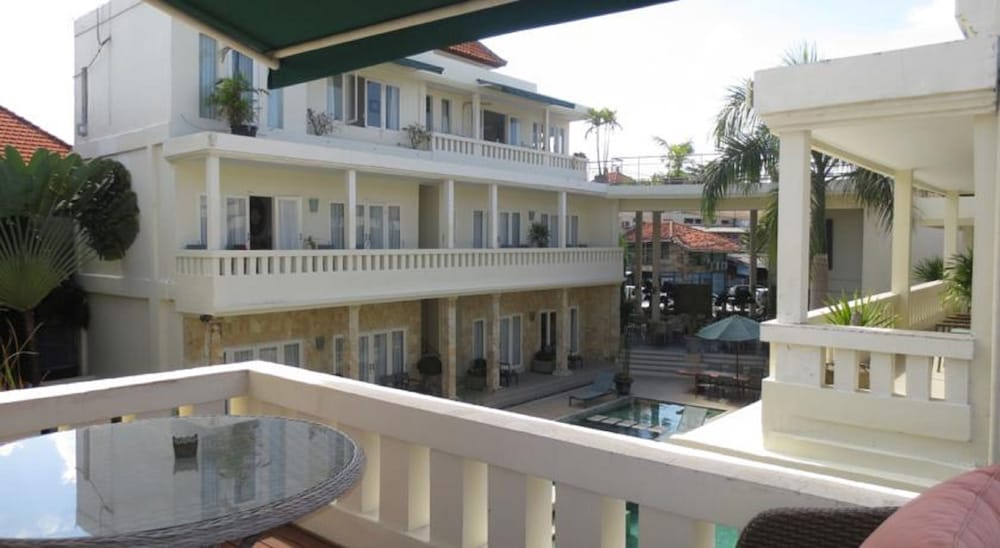 BALI COURT HOTEL AND APARTMENT 2/39