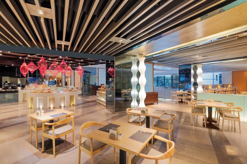 Swissotel Grand Shanghai 38/47