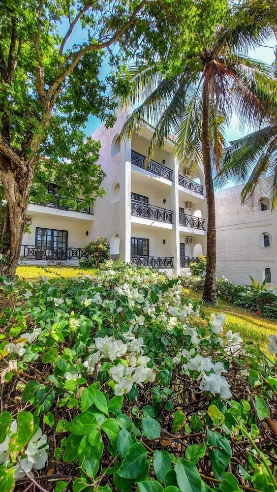 DIANI SEA RESORT 43/50