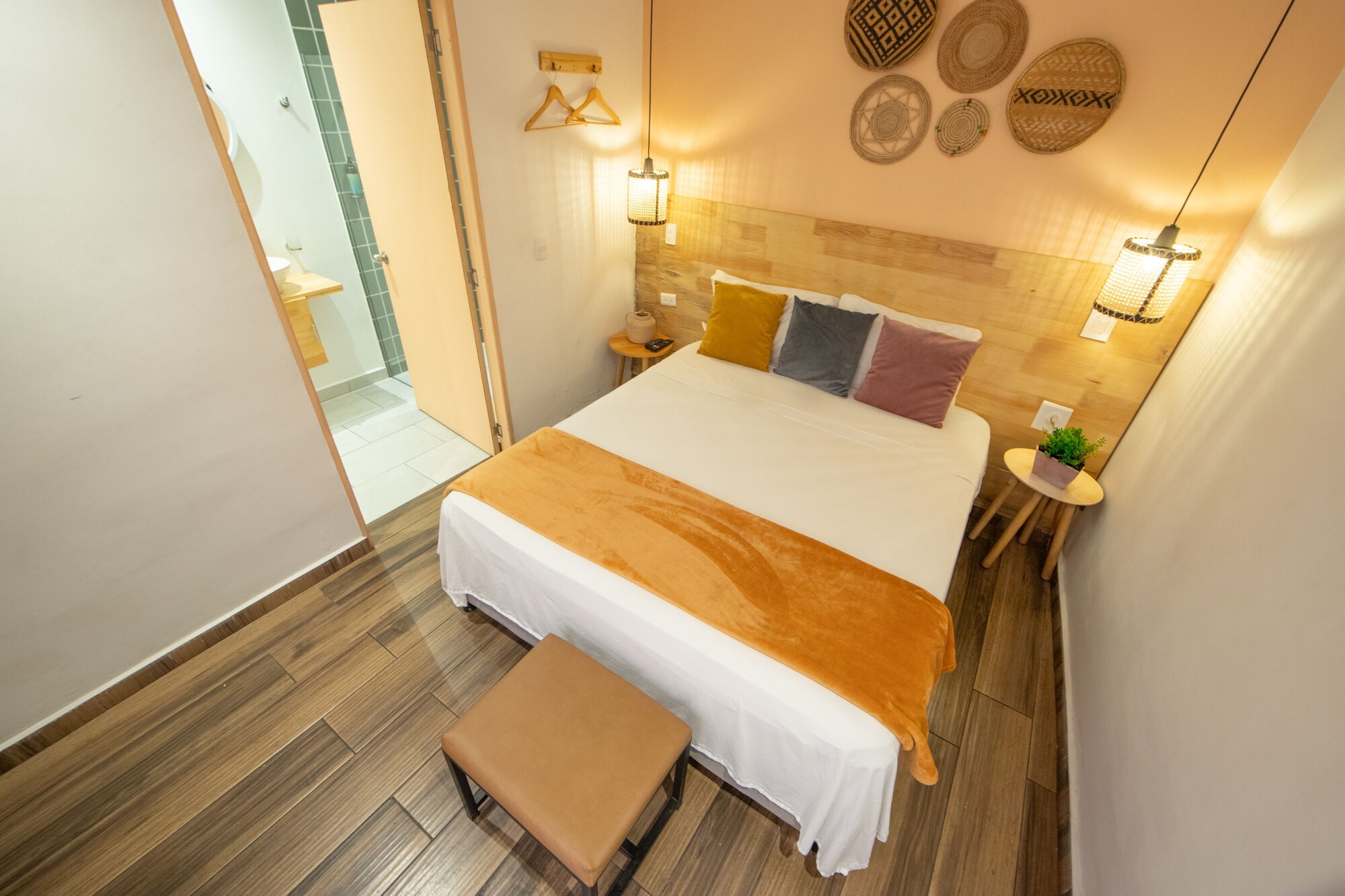 TRADITIONAL, DOUBLE BED, PATIO