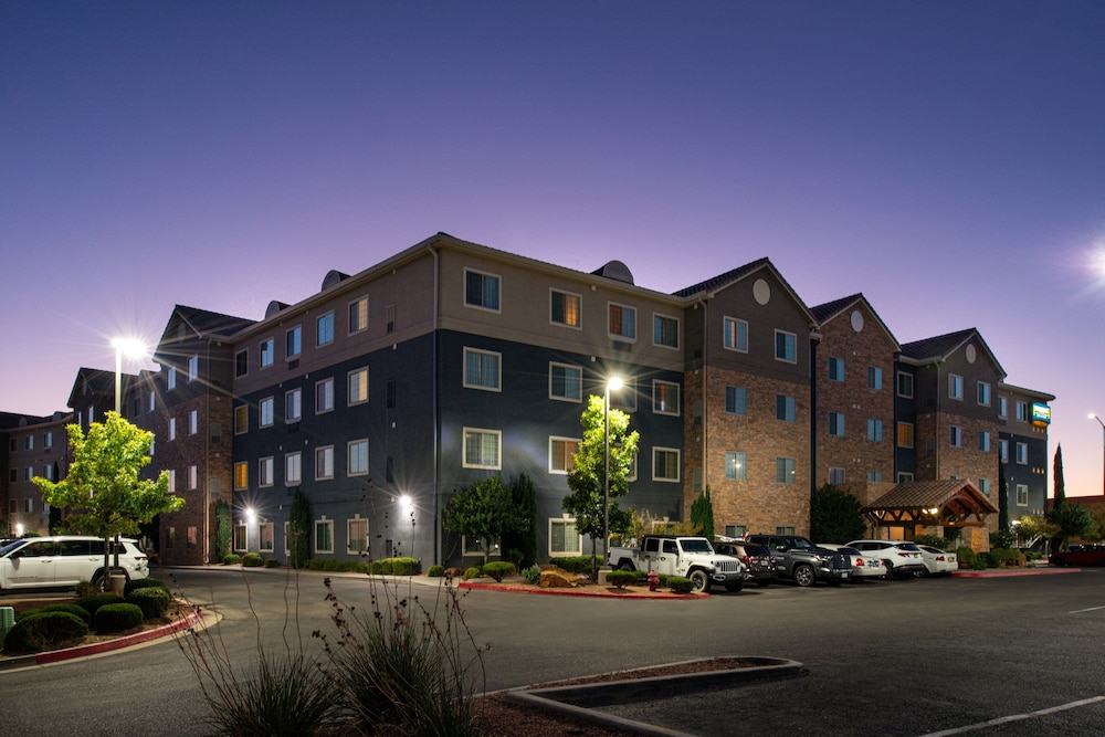 Staybridge Suites Las Cruces 3/72