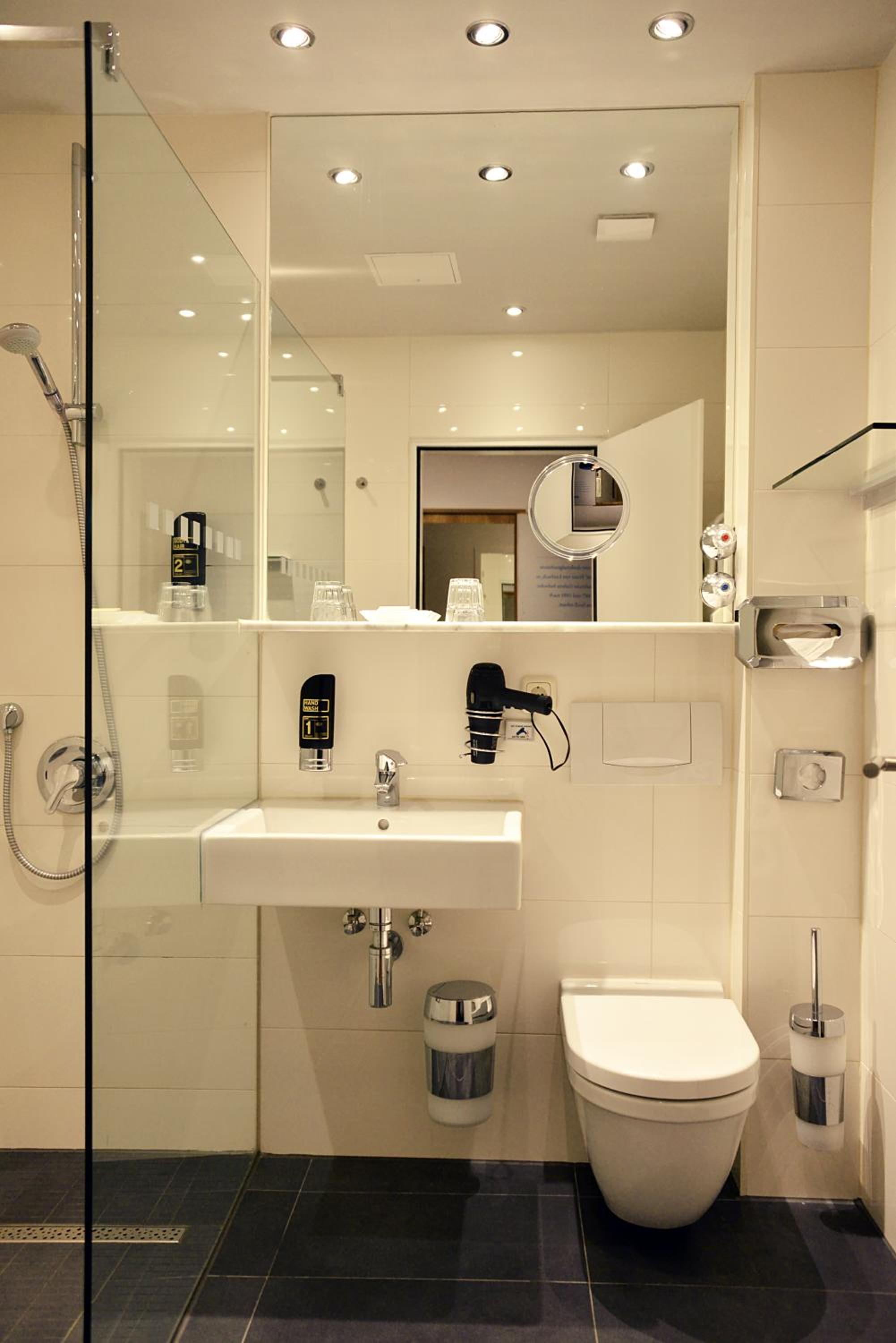 غرفة كومفورت مفردة، Arthotel Munich 9/10