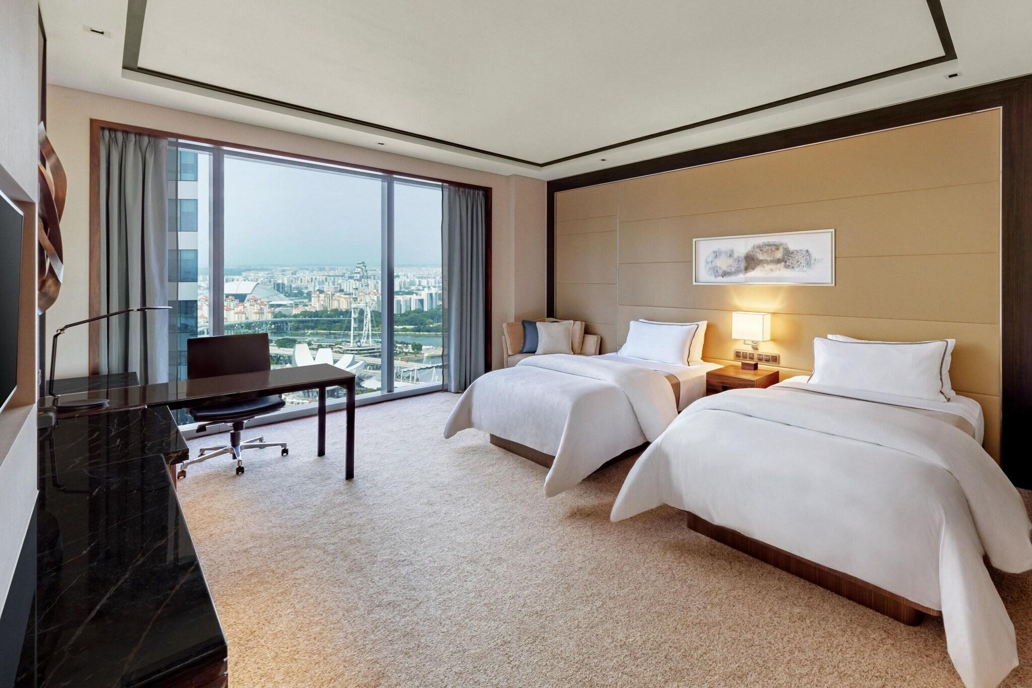 Deluxe, Quadruple, 2 Double Beds