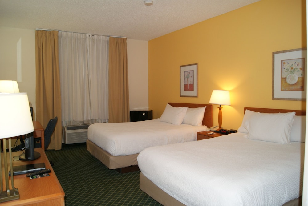 Baymont By Wyndham Coon Rapids 16/32