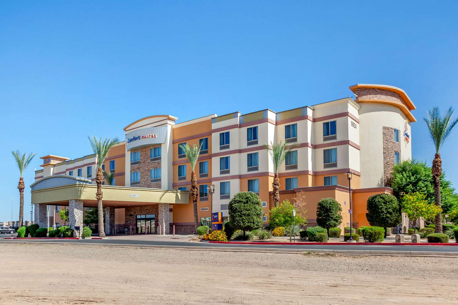 Comfort Suites Glendale State Farm Stadium Area 3/45
