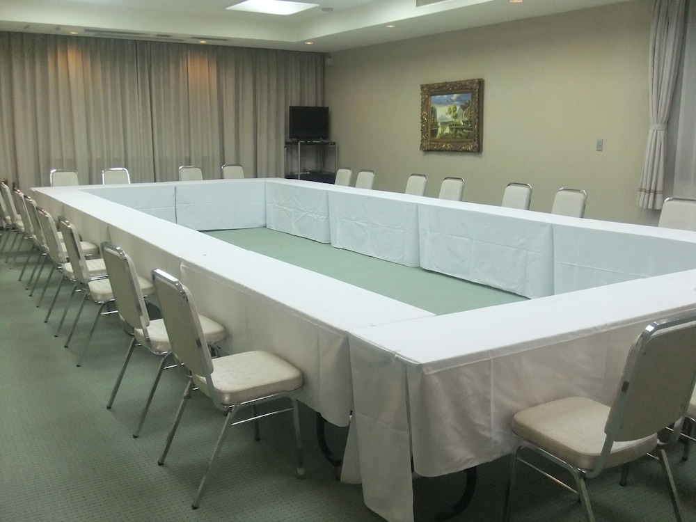 Route Inn Grantia Dazaifu 22/25