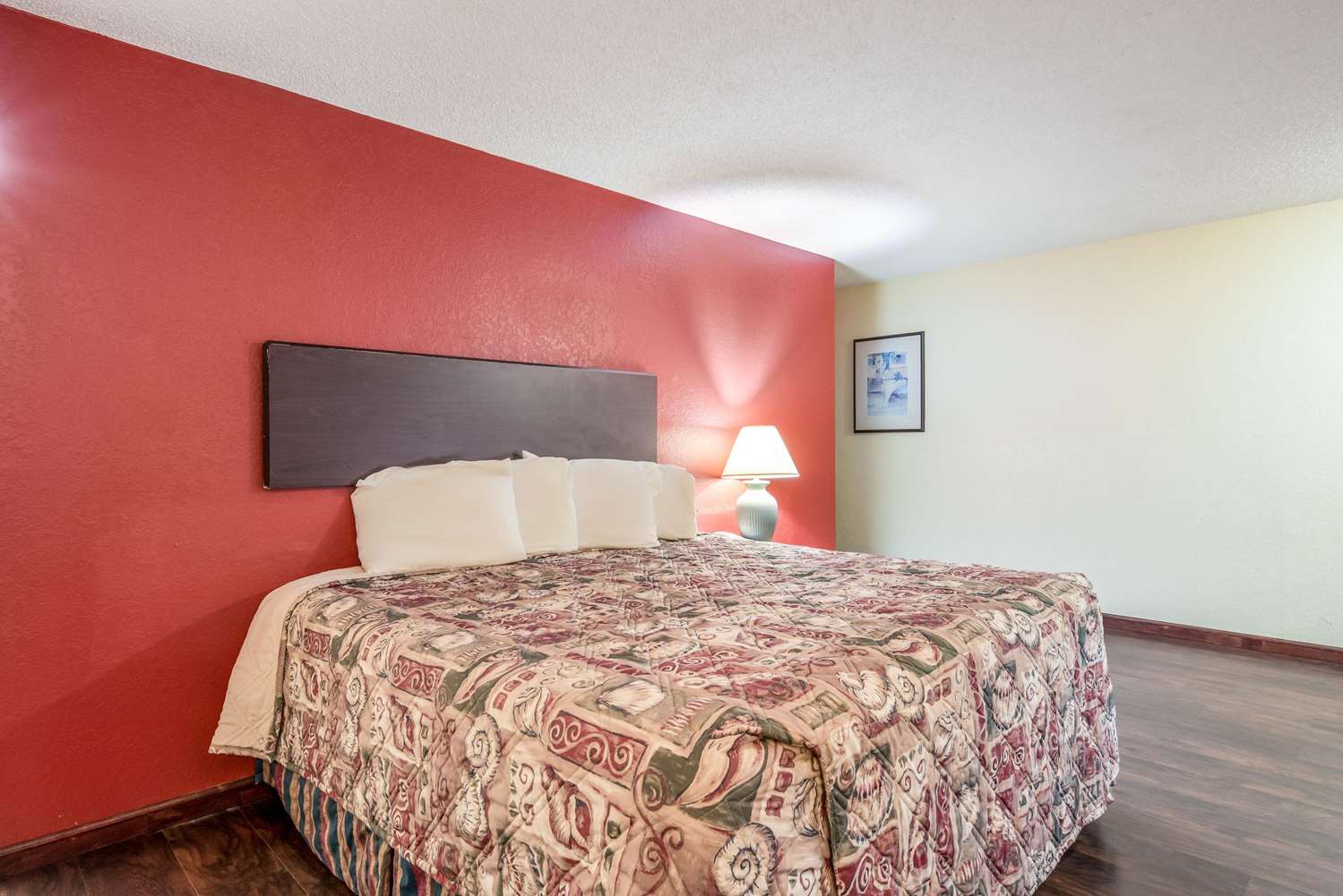 Rodeway Inn Benton, AR 9/22