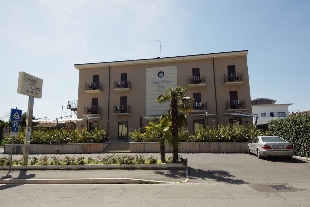 Hotel Dori 34/36
