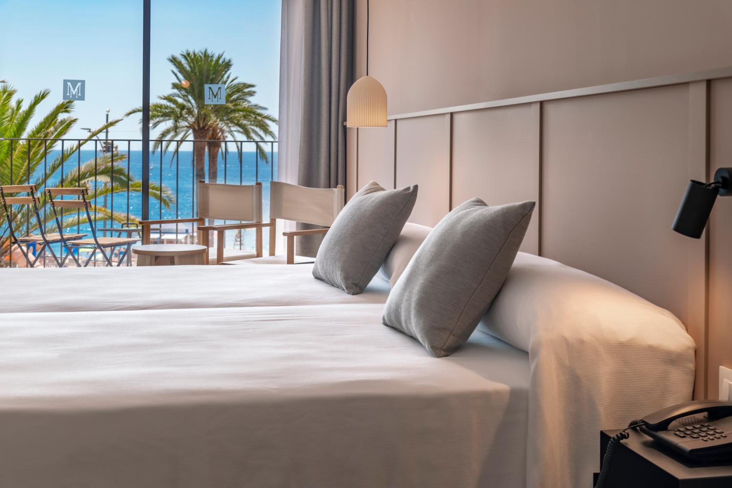 Room, Double Bed, Street View