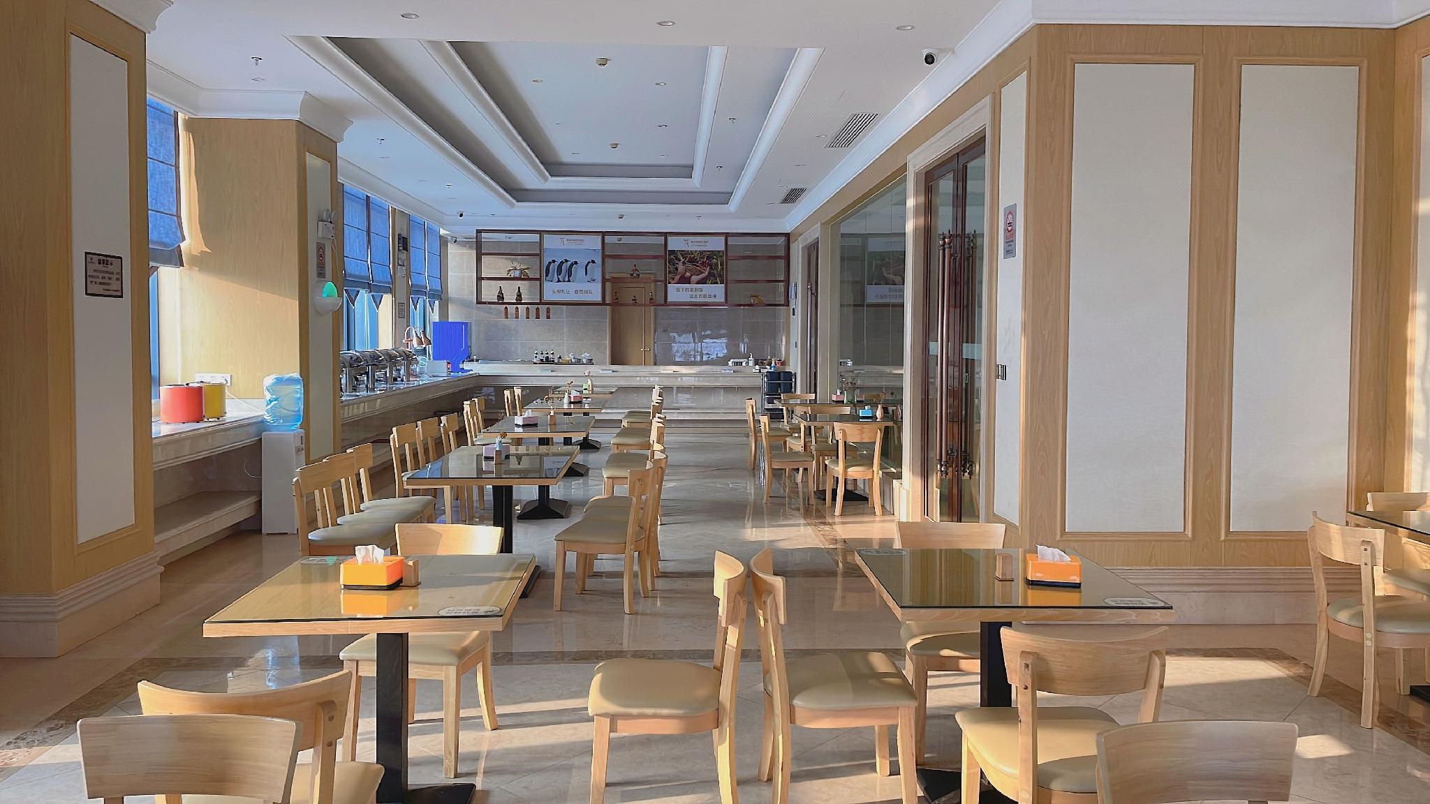 Vienna International Hotel (Wuhan Yangluo new port) 35/40