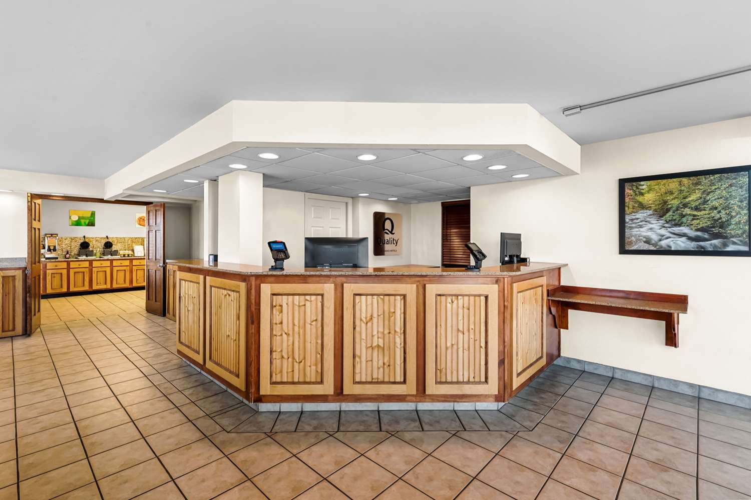 Quality Inn And Suites Dollywood 11/31
