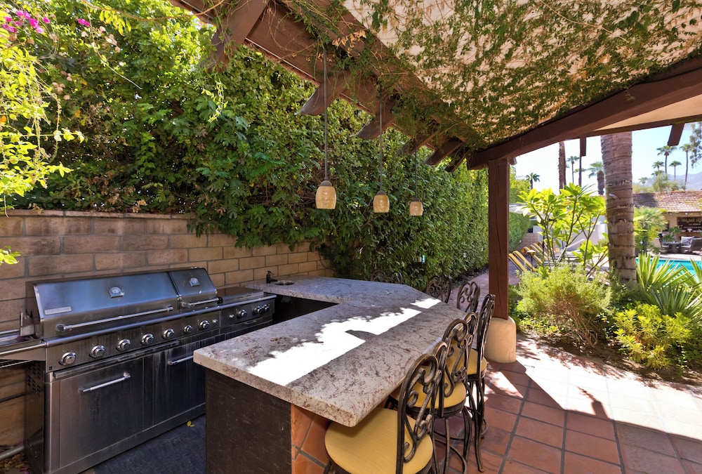 La Maison Hotel - Adults Only 30/50