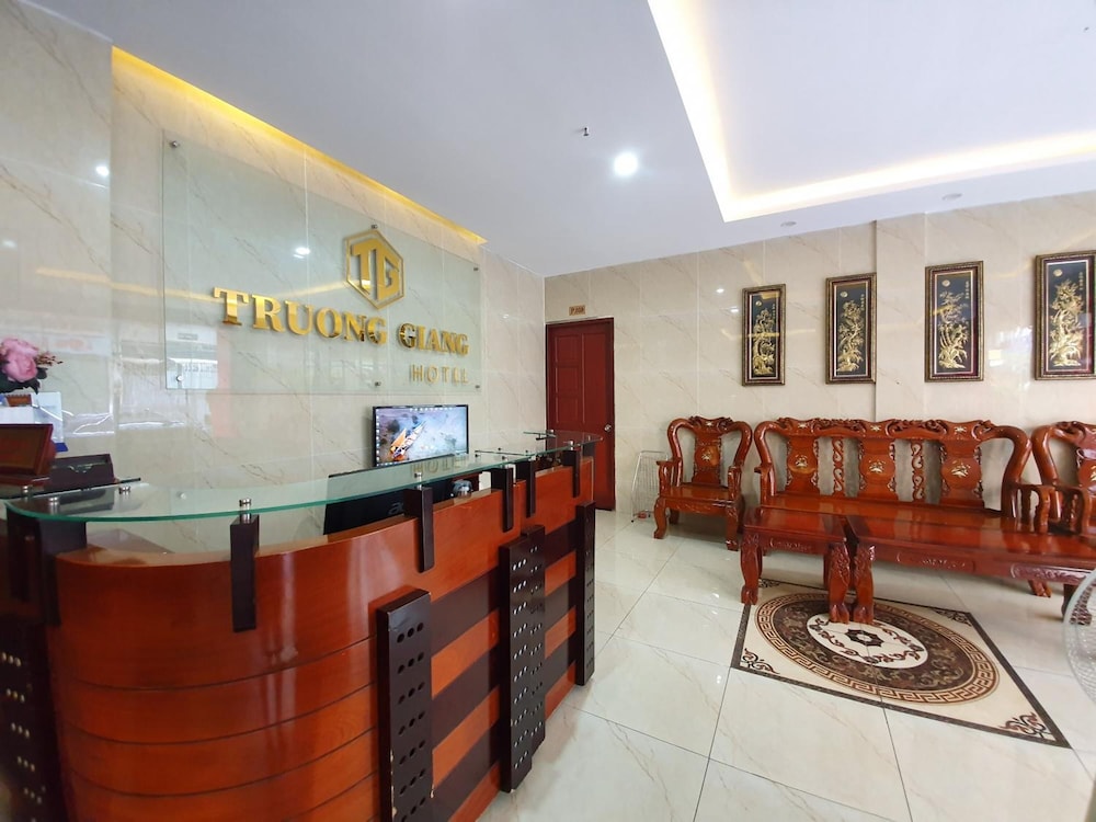 Truong Giang Hotel 7/60