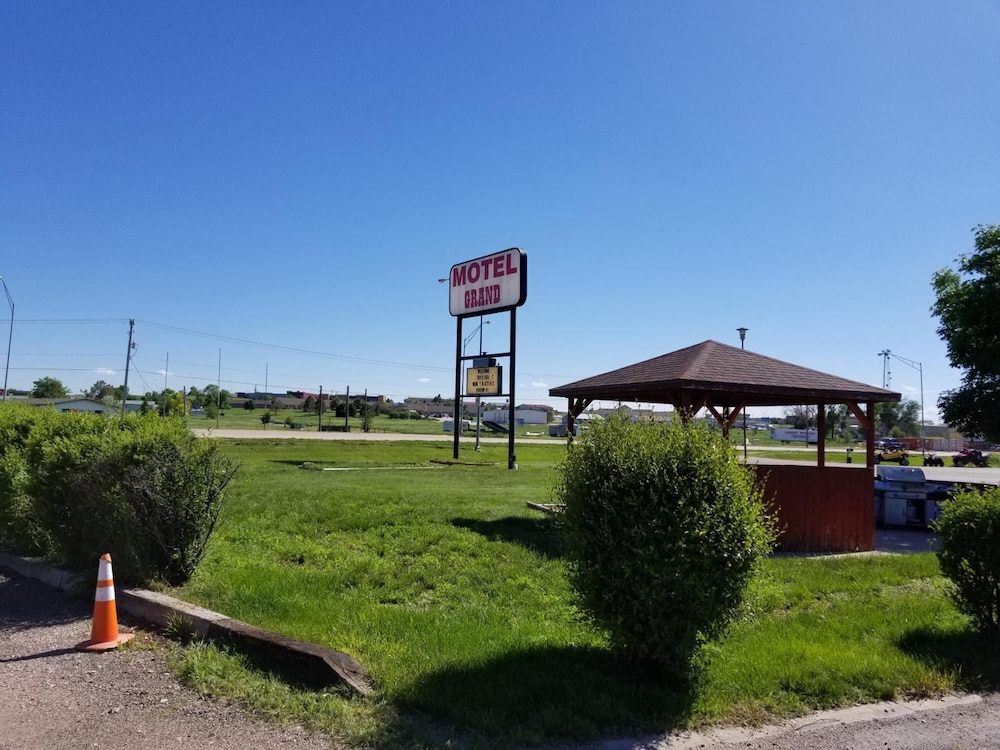 Motel Grand 48/56