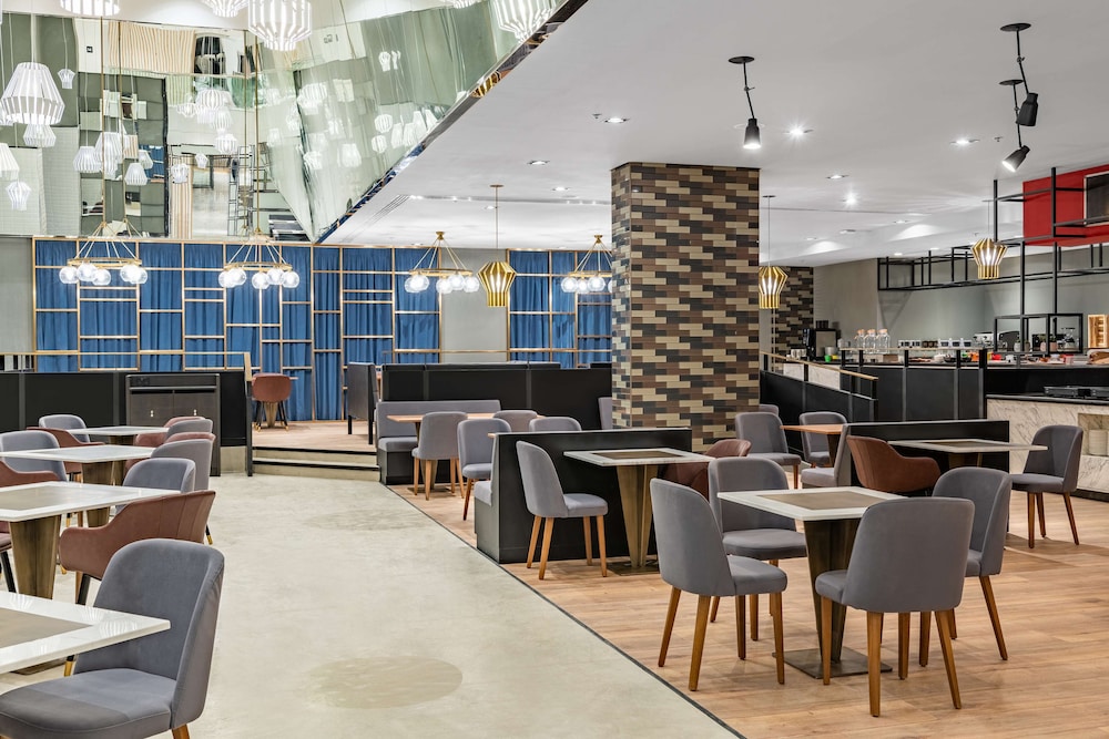 بارك إن باي راديسون الرياض(Park Inn By Radisson Riyadh) 42/66