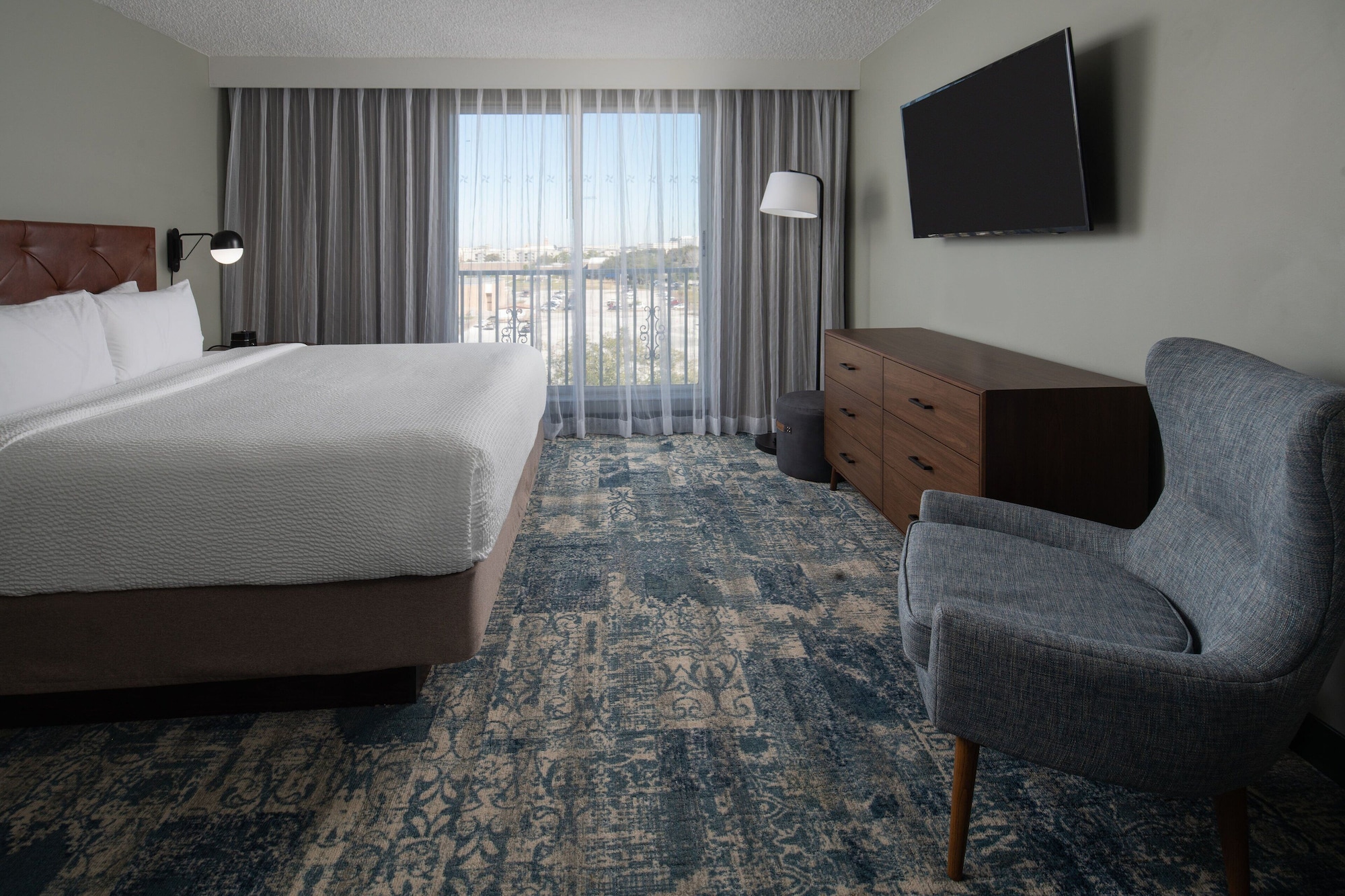 1 Bedroom, Executive, Suite, King Bed, Sofa