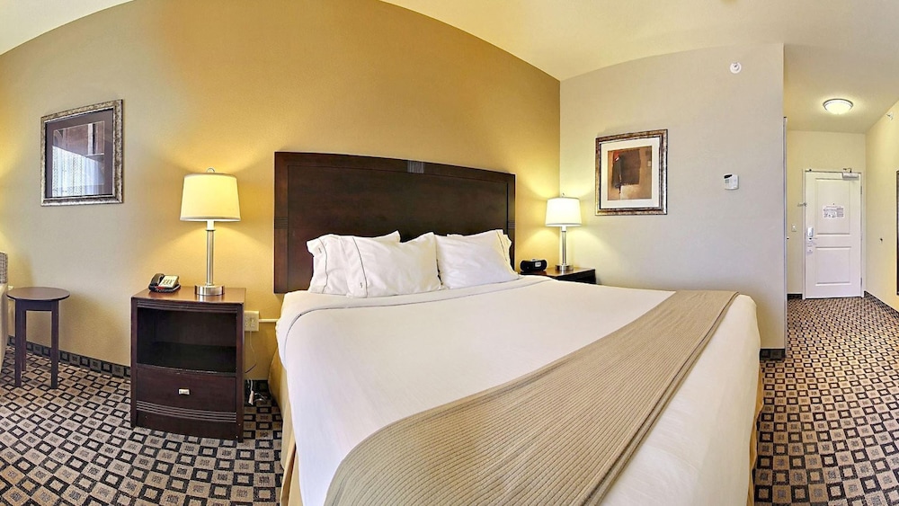 Holiday Inn Express Hotel Suites Clovis 17/49