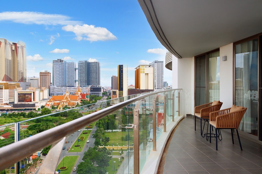Hotel Emion Phnom Penh 31/65