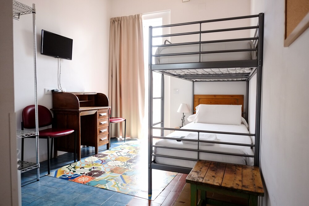 Hotel Pigal 61/68