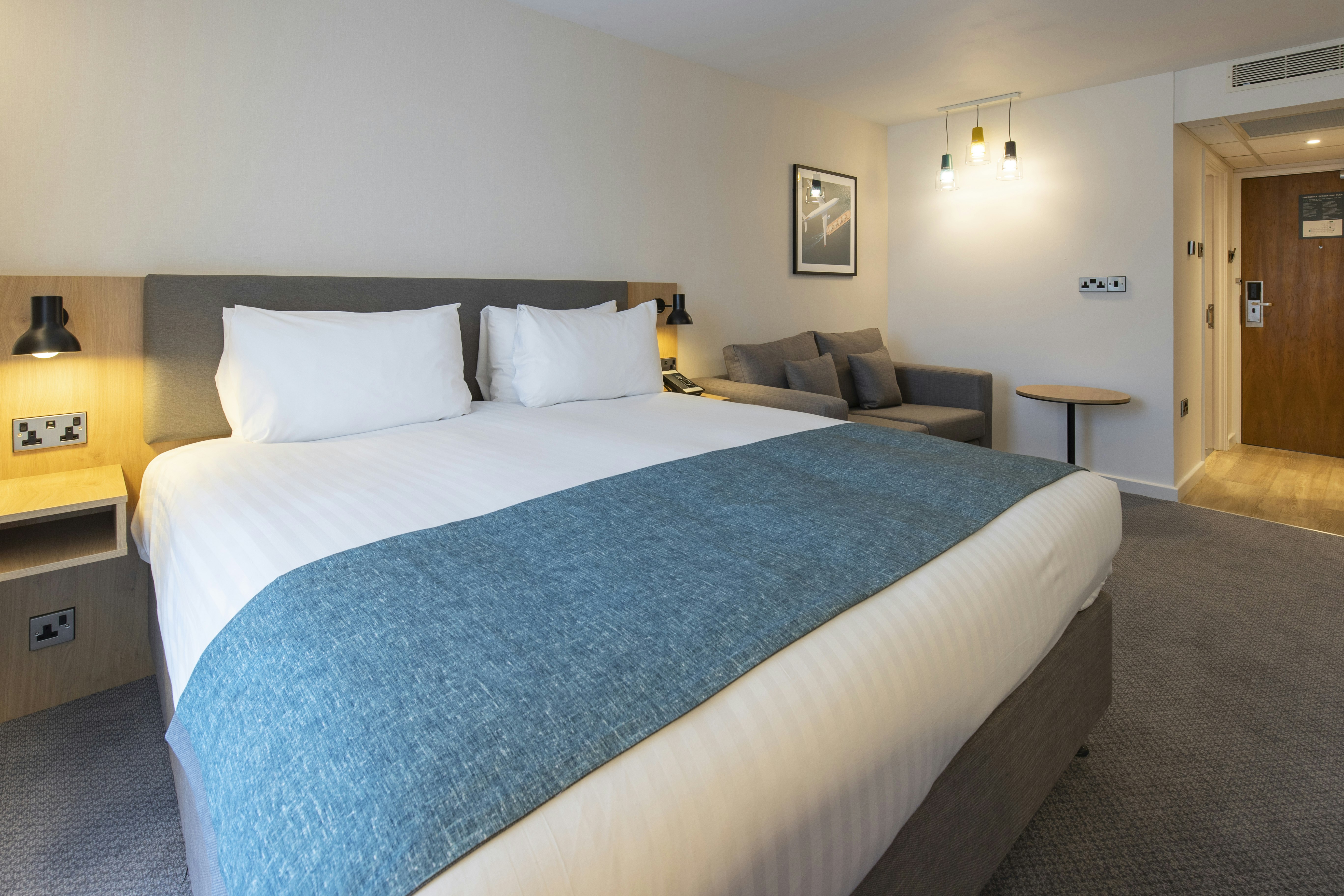 Holiday Inn Bristol Airport 16/43