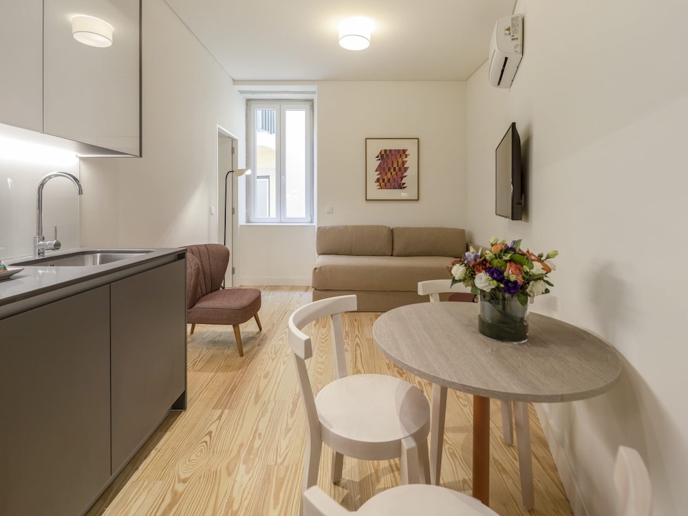 Lisbon Serviced Apartments Santos 35/50