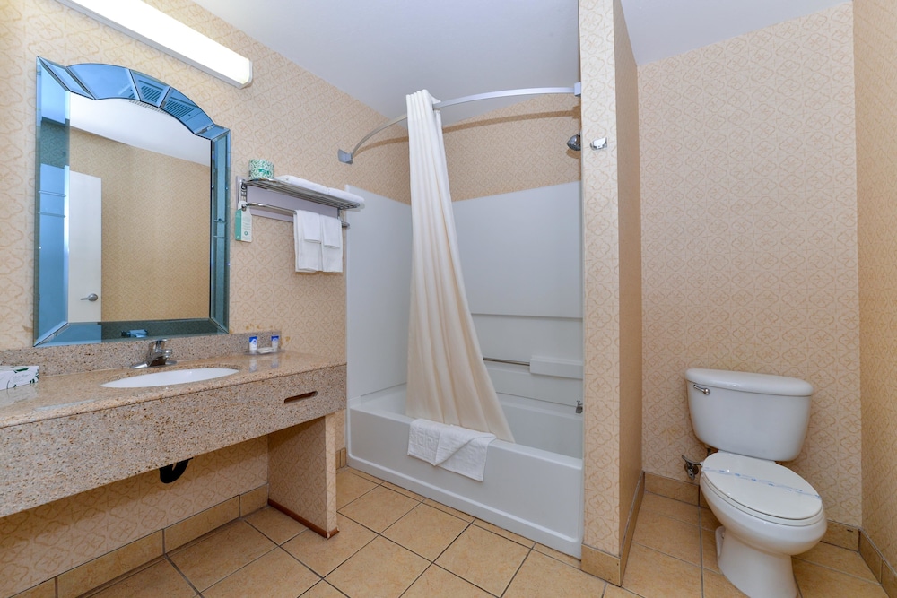 Americas Best Value Inn Westmorland 18/28
