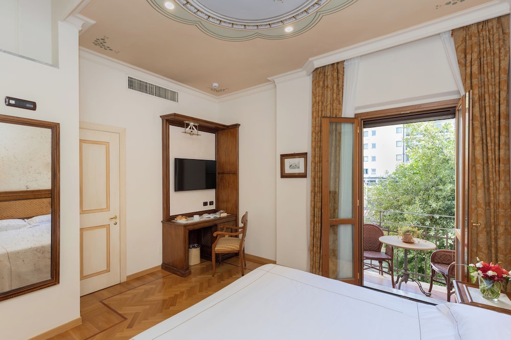 Room, Double Bed, Balcony