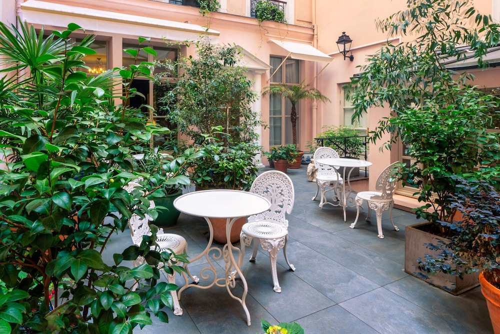HOTEL DU DANUBE SAINT GERMAIN 58/68