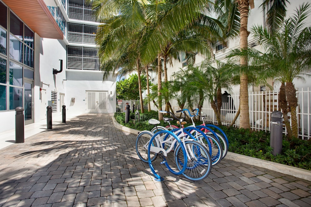 Miami Vacations Corporate Rentals - Monte Carlo 58/69