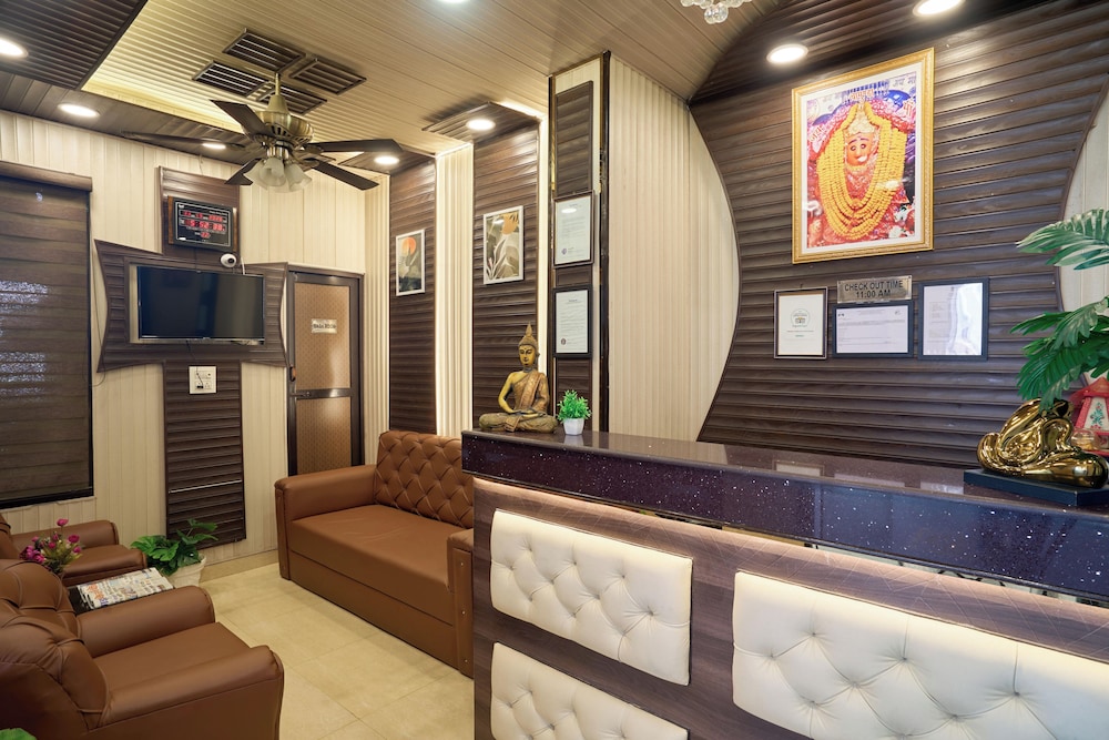 Treebo Roshan House 35/49