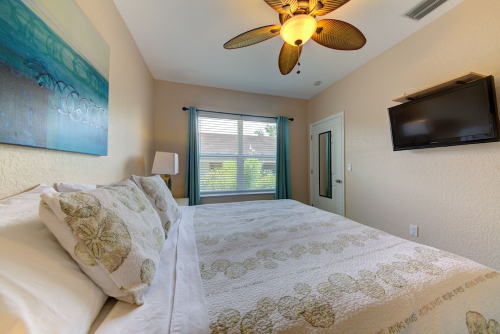 The Ringling Beach House 33/75