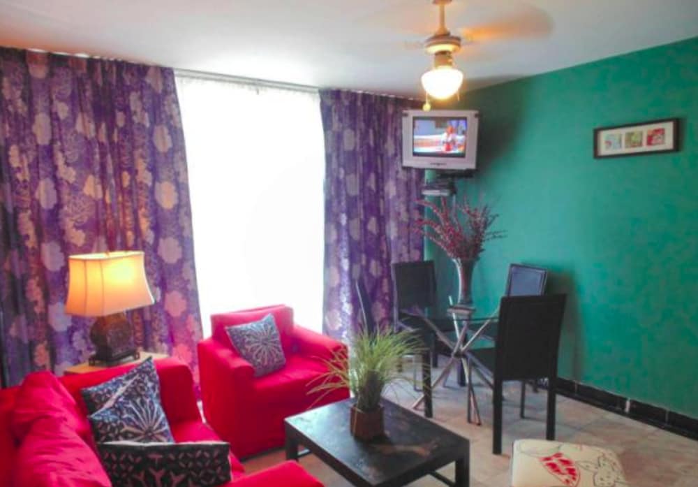 Satya Suites Hotel 33/50