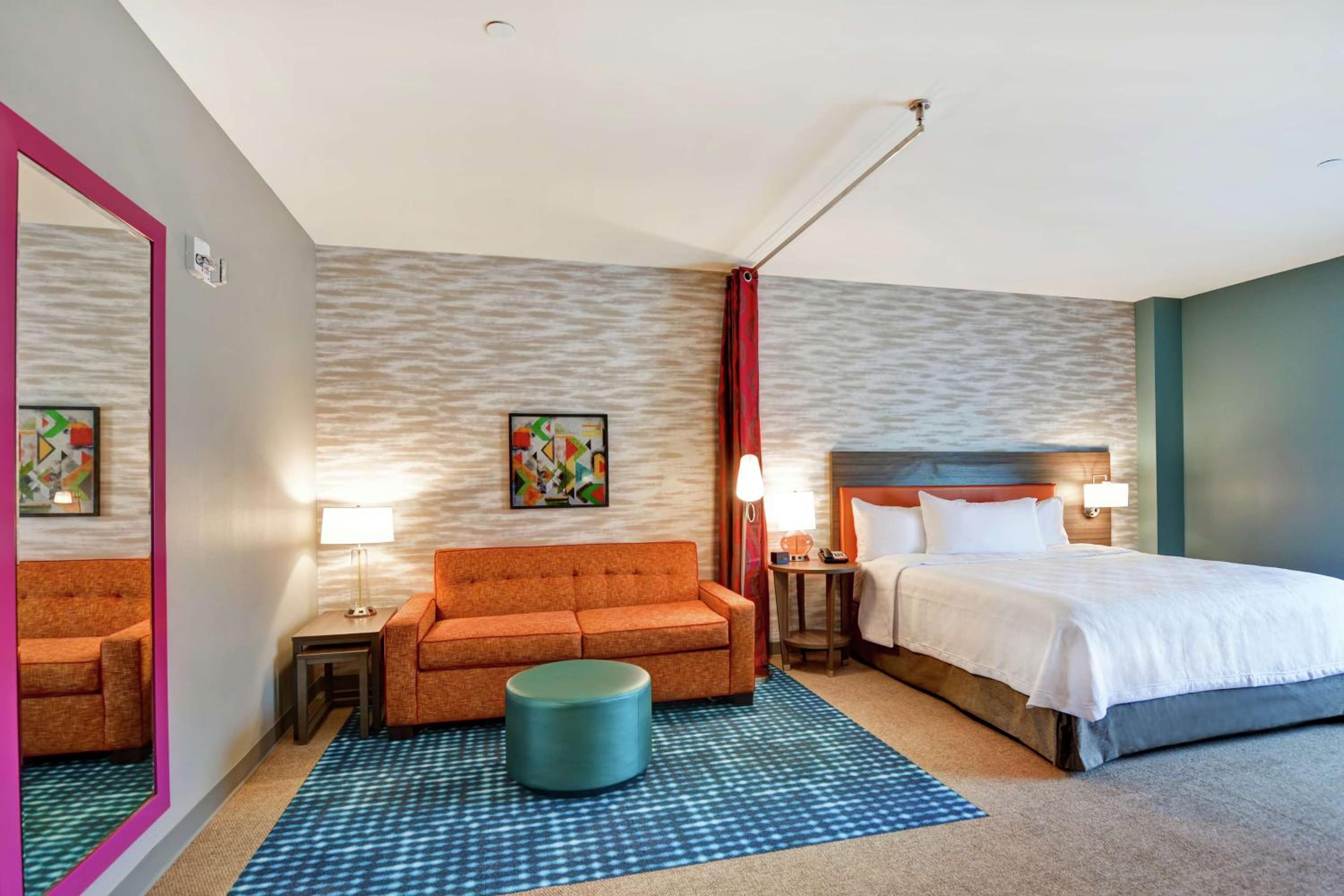 STUDIO, SUITE, KING BED, ACCESSIBLE